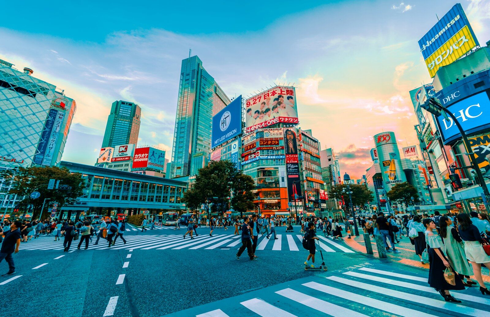 Japan’s Foreign Residents Hit 4.12 Million in 2026
